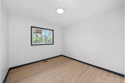 8040 Geneva Street, Woodridge, IL 60517 - Photo 19