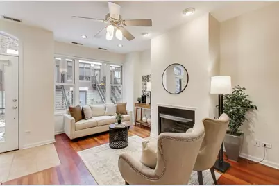 1327 S Indiana Parkway, Chicago, IL 60605 - Photo 5