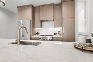 2435 N Clybourn Ave, Chicago, IL 60614 - Photo 9