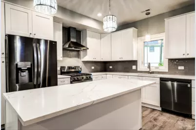 10030 Moody Avenue, Oak Lawn, IL 60453 - Photo 3