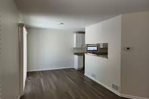 1105 Monroe Ave, Wauconda, IL 60084 - Photo 5