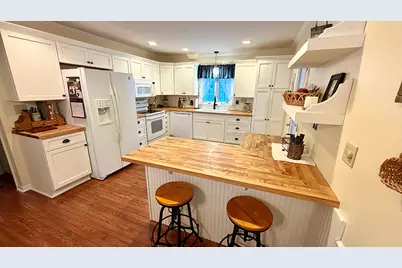 516 Christopher Street, Morrison, IL 61270 - Photo 3