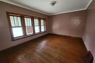 2221 Home Ave, Berwyn, IL 60402 - Photo 3