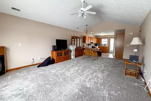 1313 Inglewood Cir, Bloomington, IL 61704 - Photo 5