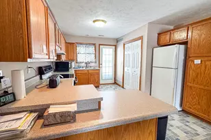 1313 Inglewood Cir, Bloomington, IL 61704 - Photo 11