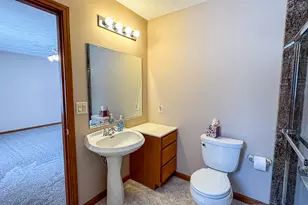 1313 Inglewood Cir, Bloomington, IL 61704 - Photo 19