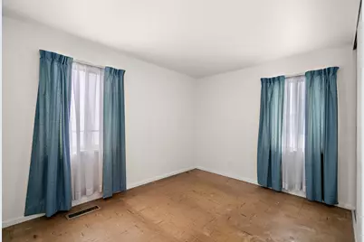 219 S Hillcrest Avenue, Kankakee, IL 60901 - Photo 9