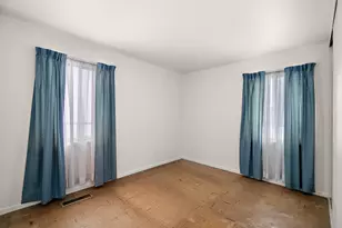 219 S Hillcrest Ave, Kankakee, IL 60901 - Photo 9