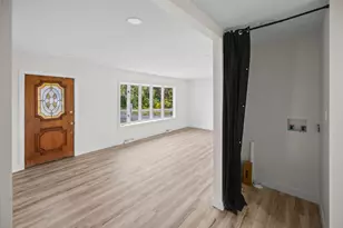 123 S Shores Dr, Decatur, IL 62521 - Photo 5