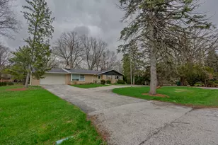 6325 Keokuk Rd, Indian Head Park, IL 60525 - Photo 23
