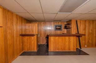 6325 Keokuk Rd, Indian Head Park, IL 60525 - Photo 17