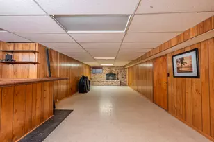 6325 Keokuk Rd, Indian Head Park, IL 60525 - Photo 15