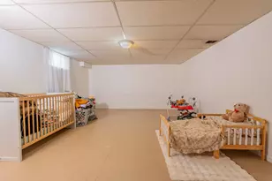 6325 Keokuk Rd, Indian Head Park, IL 60525 - Photo 19