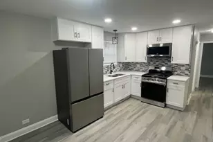 417 Hickory St, Chicago Heights, IL 60411 - Photo 3