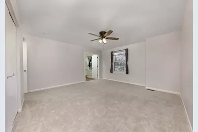 1604 Pebble Beach Circle, Elgin, IL 60123 - Photo 19