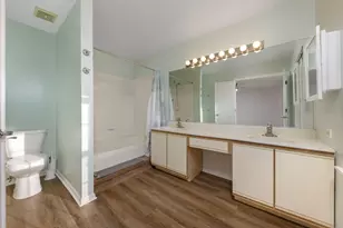 1604 Pebble Beach Cir, Elgin, IL 60123 - Photo 21