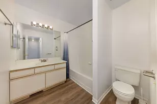 1604 Pebble Beach Cir, Elgin, IL 60123 - Photo 29