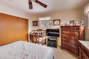 51 James Ct, Glenview, IL 60025 - Photo 15