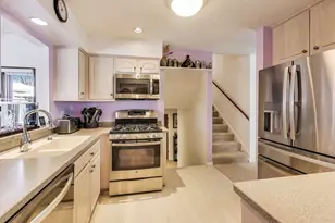 51 James Ct, Glenview, IL 60025 - Photo 11