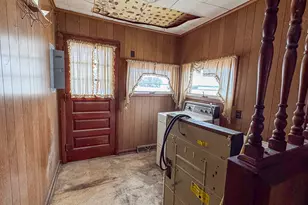 307 N Vine St, Armington, IL 61721 - Photo 9