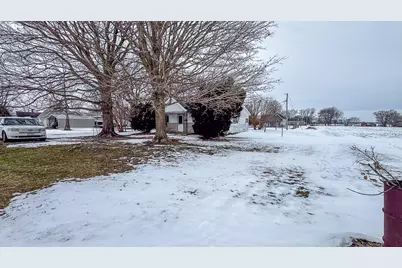 307 N Vine Street, Armington, IL 61721 - Photo 3