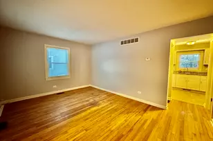 28W471 Batavia Rd, Warrenville, IL 60555 - Photo 3