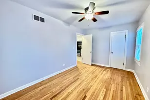 28W471 Batavia Rd, Warrenville, IL 60555 - Photo 7