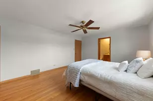 1970 Sheffield Ln, Wheaton, IL 60189 - Photo 21