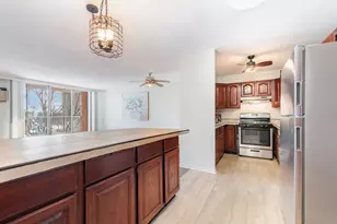 2201 S Highland Ave, Lombard, IL 60148 - Photo 7