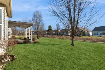 2545 Edgewater Drive, Elgin, IL 60124 - Photo 19