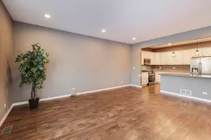 2304 Stonegate Rd, Algonquin, IL 60102 - Photo 9