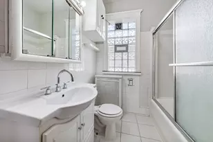 5306 W Roscoe St, Chicago, IL 60641 - Photo 9