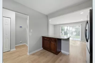 17690 Hillcrest Drive, Country Club Hills, IL 60478 - Photo 9