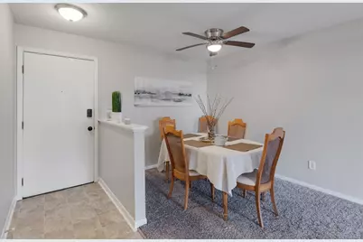 31 Washington Boulevard #105, Mundelein, IL 60060 - Photo 7