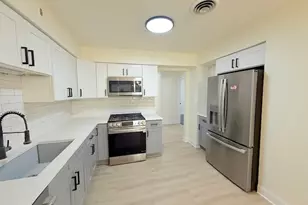 833 W Heritage Dr, Addison, IL 60101 - Photo 5