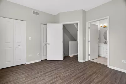 627 W Oak Street, Chicago, IL 60610 - Photo 13