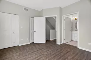 627 W Oak St, Chicago, IL 60610 - Photo 13