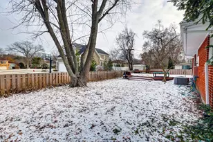 1343 Oxford Rd, Deerfield, IL 60015 - Photo 25