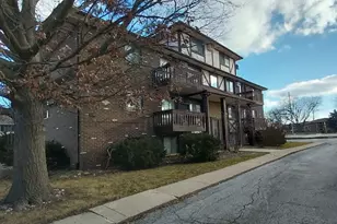 352 N Birch Dr, Manteno, IL 60950 - Photo 1