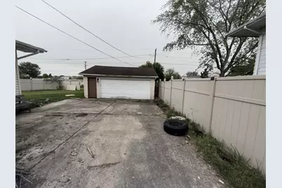 2847 194th Street, Lansing, IL 60438 - Photo 3