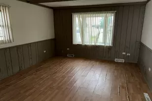 2847 194th St, Lansing, IL 60438 - Photo 5