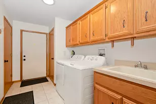 10502 San Luis Ln, Orland Park, IL 60467 - Photo 15