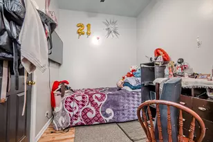 4910 W Walton St, Chicago, IL 60651 - Photo 11