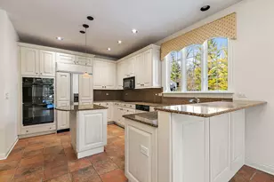 849 Country Club Ln, Northbrook, IL 60062 - Photo 11