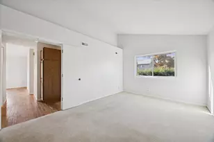 8032 Wildwood Ln, Darien, IL 60561 - Photo 11