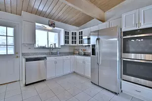 521 Michael Manor, Glenview, IL 60025 - Photo 15