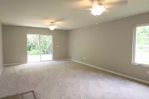 5542 Hearthside Dr, Bourbonnais, IL 60914 - Photo 7