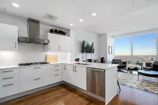 [Address not provided], Chicago, IL 60611 - Photo 11