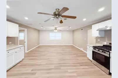 106 E State Road #2B, Island Lake, IL 60042 - Photo 3