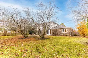 825 Downing St, Northbrook, IL 60062 - Photo 27